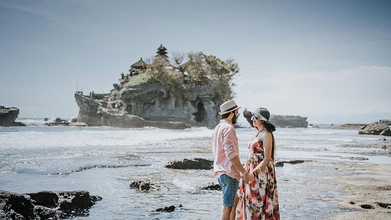 vni and Malhotra are new married couple from India and done their honeymoon in Bali few months ago before the pandemic...