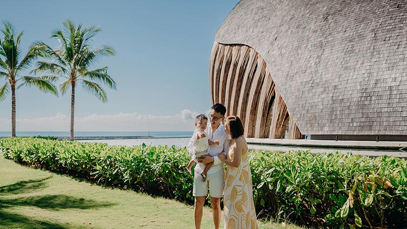 Family time is the best. I am so thankful when a family includes me to photograph their happy holiday time in Bali.