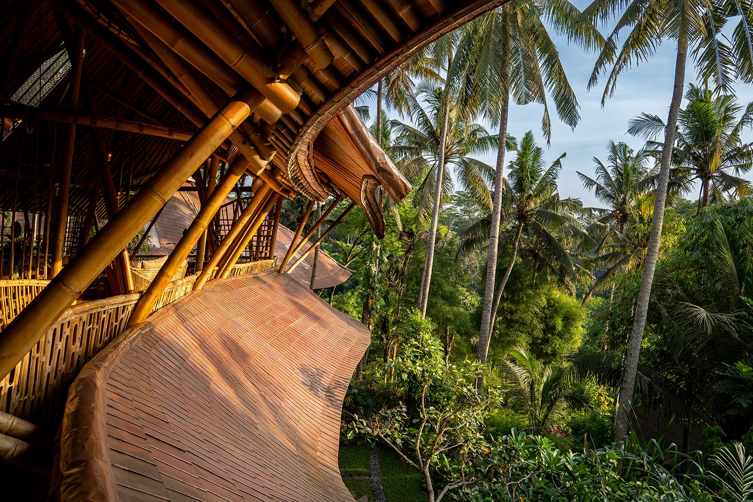 If you’re looking to showcase your villa or architectural project with professional imagery that captures both design and atmosphere, I would love to help bring your vision to life. Let’s create visuals that not only document your space, but also tell its story. Get in touch today to book your next villa photoshoot in Bali.